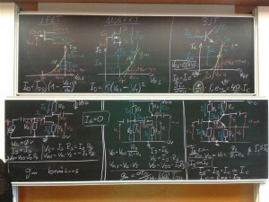 Ein Tafelbild aus der abschließenden Vorlesung im Kurs Elektronik I.